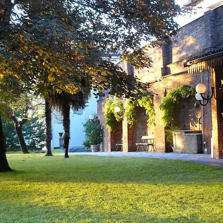 Dimora Storica La Corte Delle 4 Stagioni Ozzano Monferrato Exterior foto