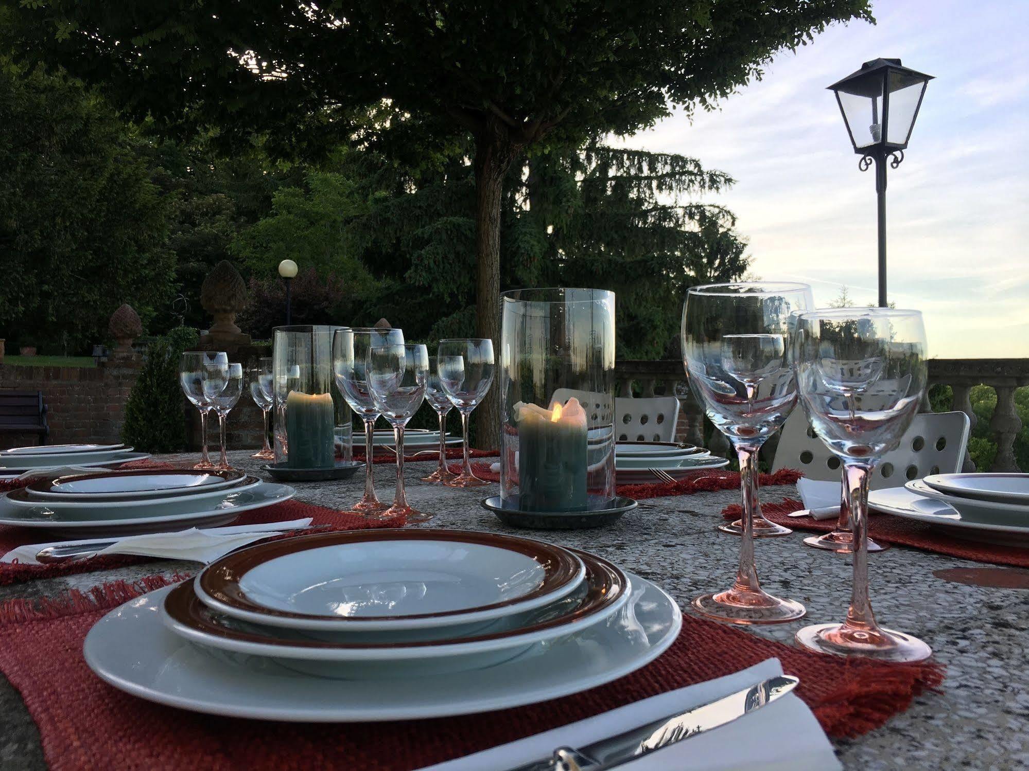 Dimora Storica La Corte Delle 4 Stagioni Ozzano Monferrato Exterior foto